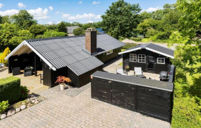 Awesome Home In Egernsund With Kitchen